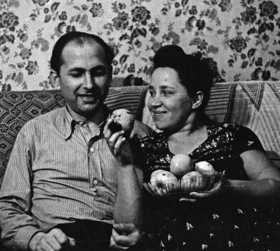 Виктор Зверлин с женой